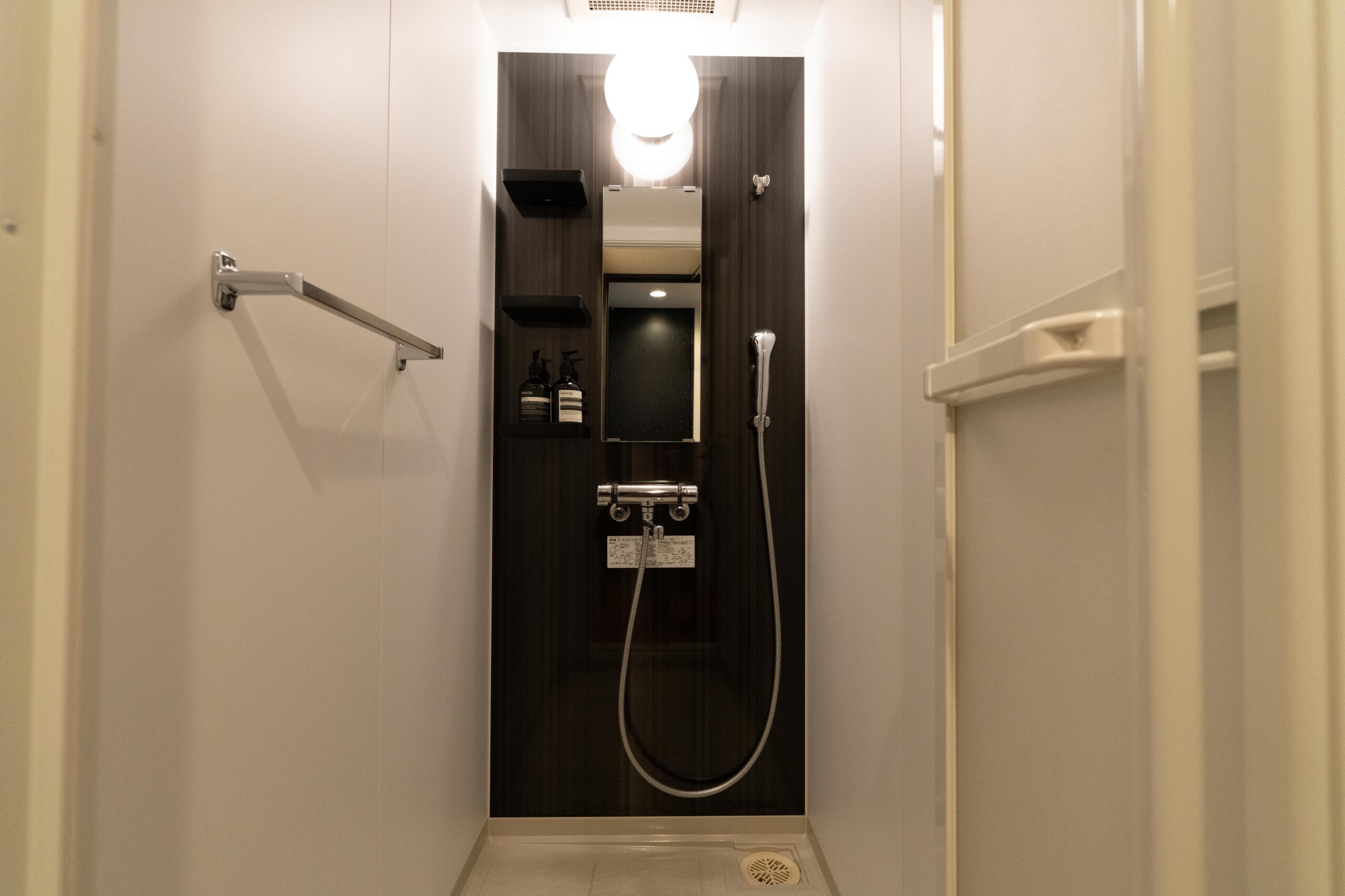 シャワールーム